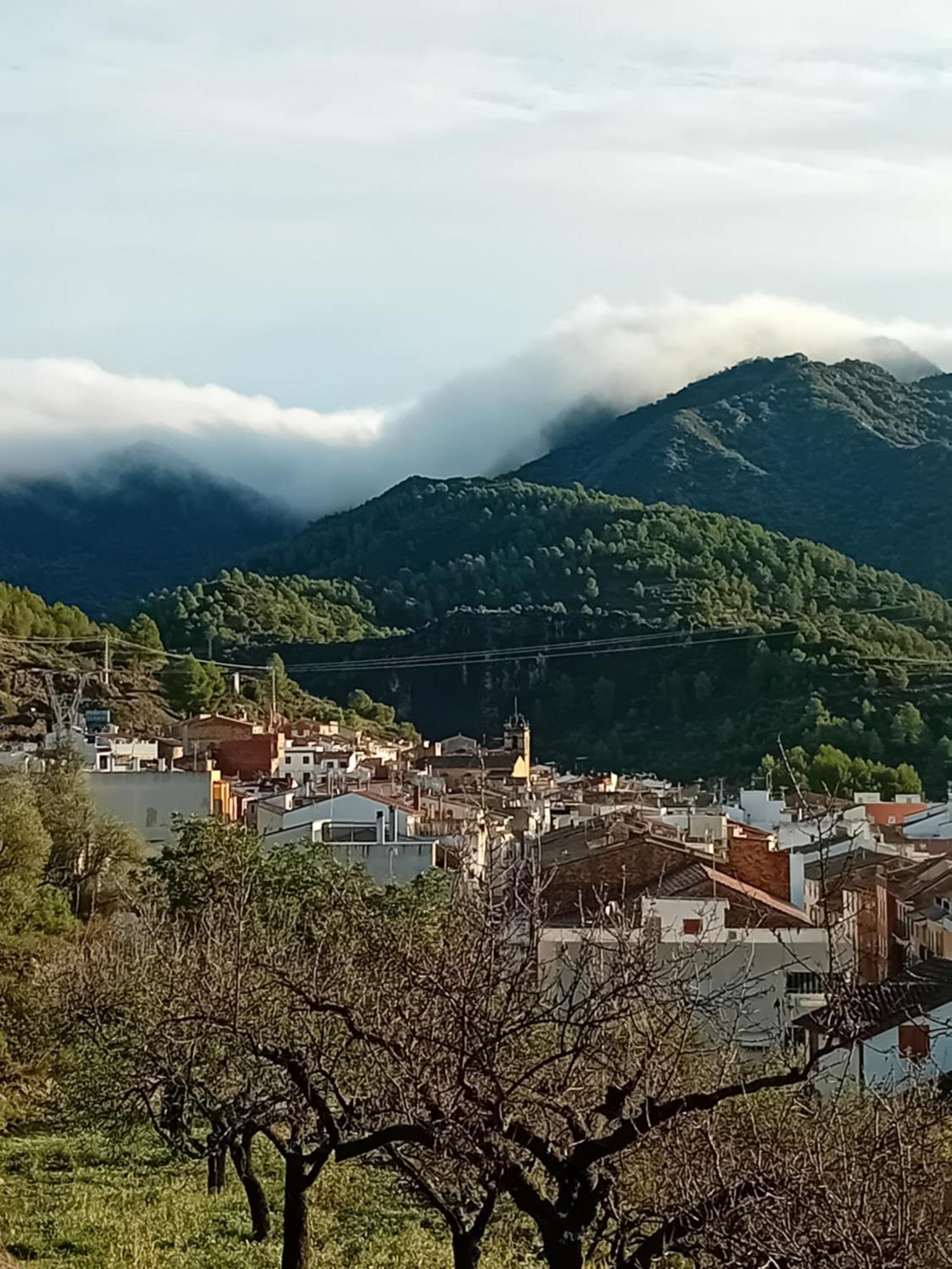 La Viajera Espadan Algimia de Almonacid Exteriér fotografie